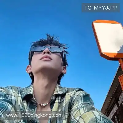 杨雨薇